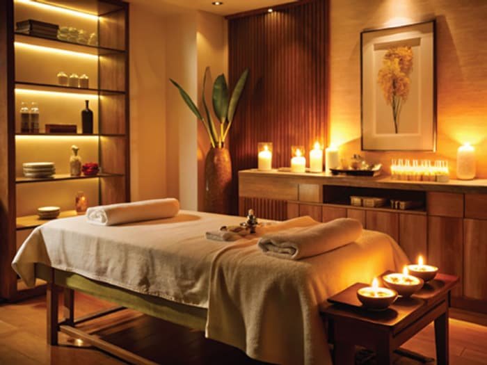 Spa treatment room at Ashtech Presidential Towers